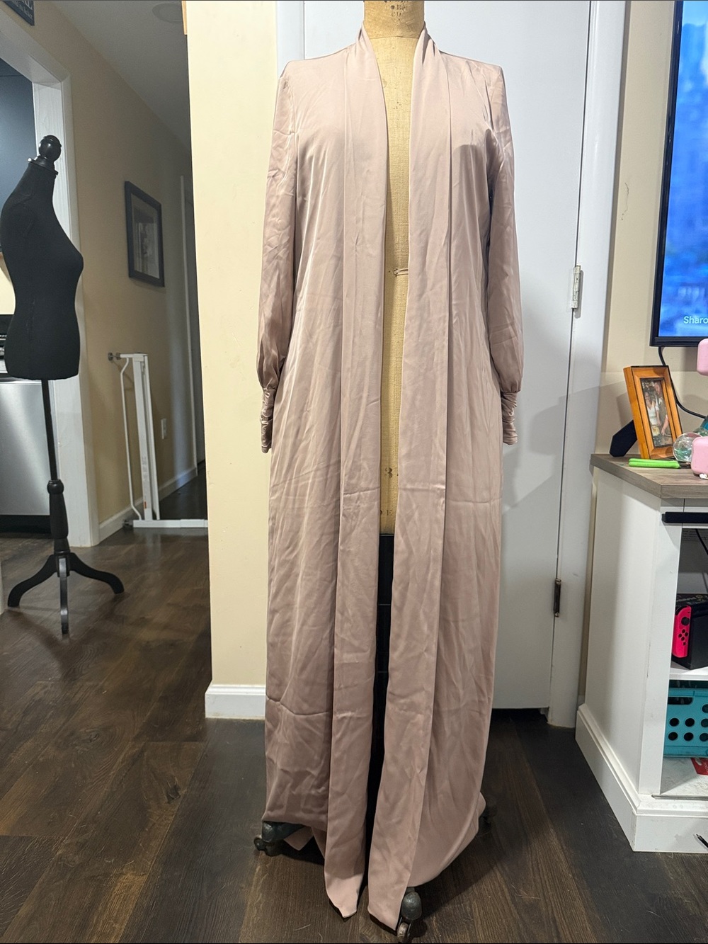 Veiled Collection Dusty Rose Abaya